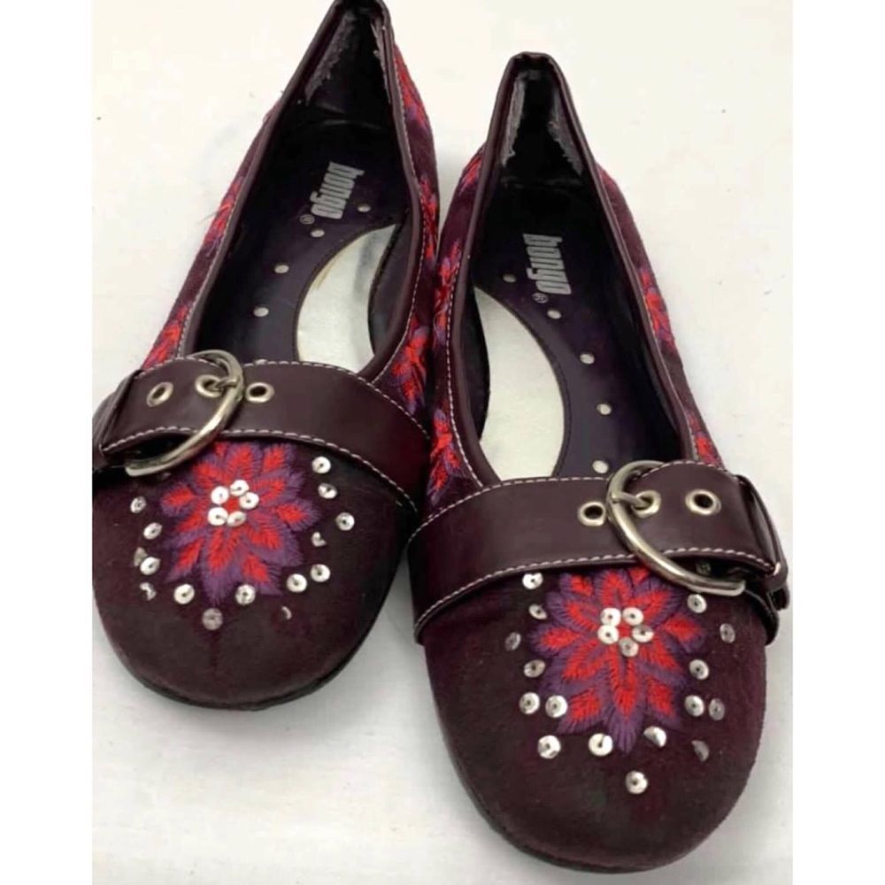 9.5 Maroon Suede Pink Embroidered Flats